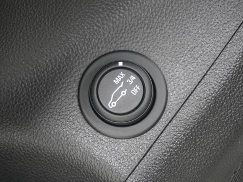 Used 2017 Buick Envision Essence FWD image 27