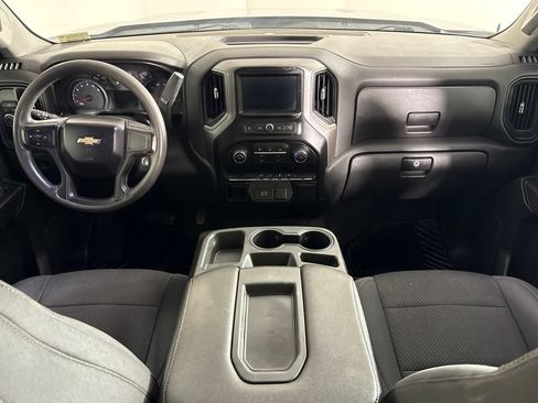 Used 2020 Chevrolet Silverado 1500 Custom w/ Custom Value Package RWD image 18