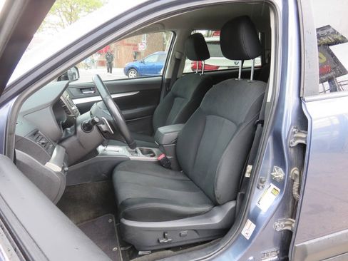 Used 2014 Subaru Outback 2.5i Premium AWD/4WD image 10