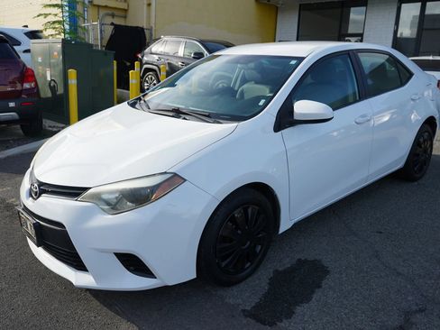 Used 2014 Toyota Corolla L FWD image 5