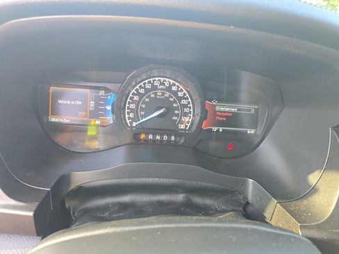 Used 2022 Ford Ranger Lariat w/ Tremor Off-Road Package AWD/4WD image 12