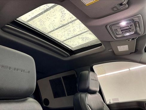 Used 2021 GMC Sierra 1500 Denali w/ Denali Ultimate Package image 24