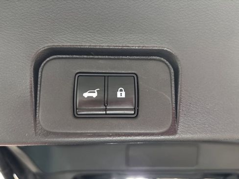 Used 2021 Nissan Rogue Platinum AWD/4WD image 34