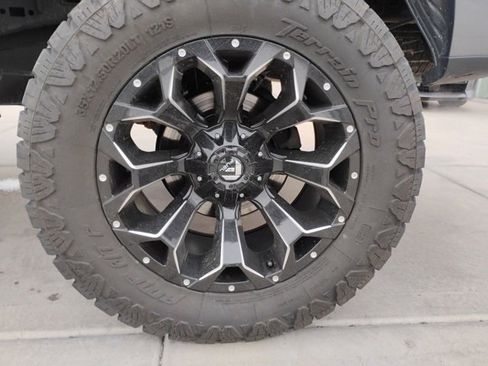 Used 2023 Ford F150 XLT image 9