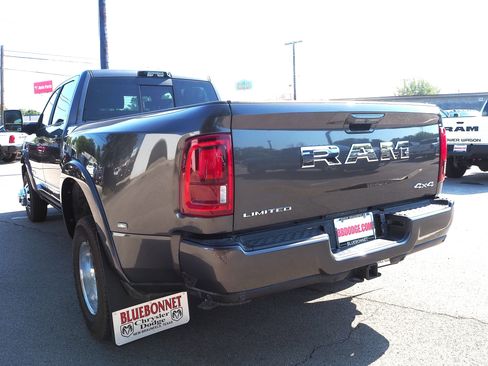 New 2025 RAM 3500 Limited image 9