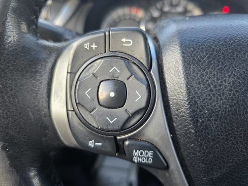 Used 2012 Toyota Camry SE image 18