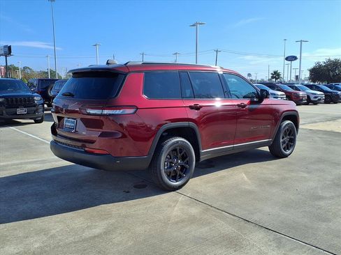 New 2025 Jeep Grand Cherokee L Altitude AWD/4WD image 4