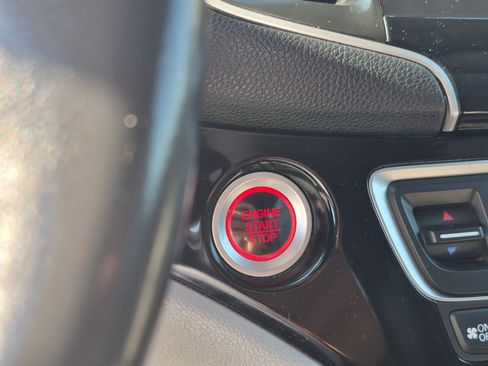 Used 2019 Honda Pilot Touring image 21