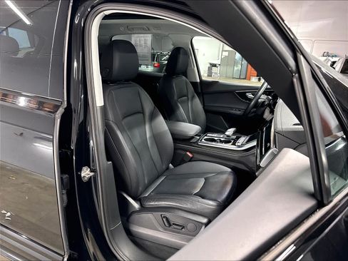 Used 2023 Audi Q7 3.0T Premium Plus w/ Premium Plus Package AWD/4WD image 10