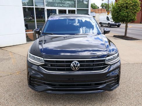 Used 2024 Volkswagen Tiguan SE R-Line FWD image 8
