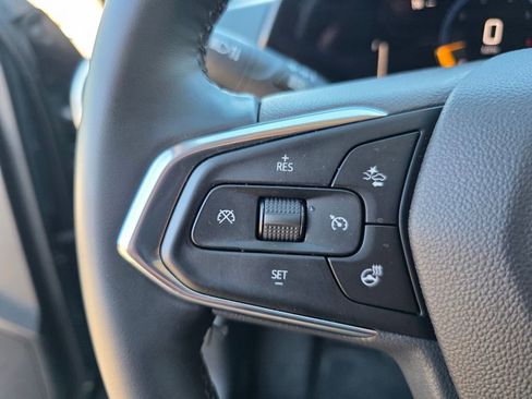 Certified 2025 Chevrolet Trax LT w/ LT Convenience Package image 21