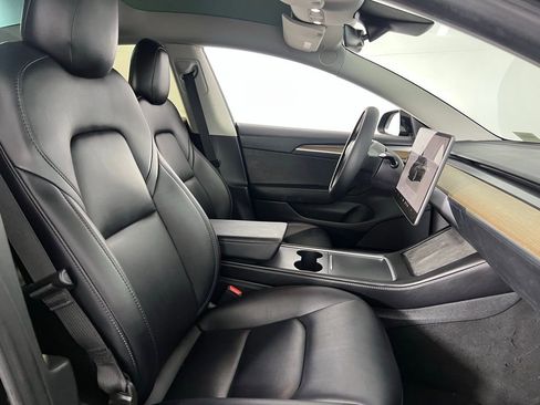 Used 2023 Tesla Model 3 Standard Range image 33