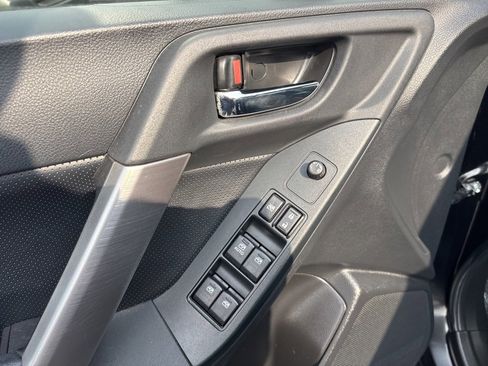 Used 2015 Subaru Forester 2.5i Limited image 20