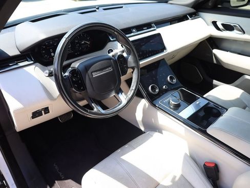 Used 2018 Land Rover Range Rover Velar R-Dynamic SE AWD/4WD image 12