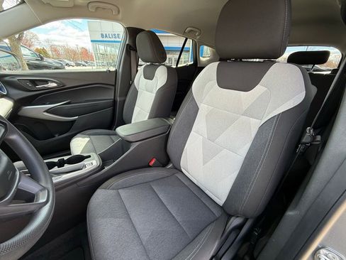 Used 2024 Chevrolet Trax LS image 22