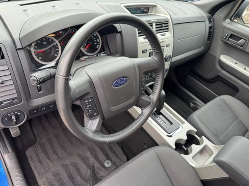 Used 2011 Ford Escape XLT AWD/4WD image 12