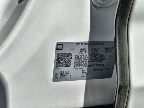 Certified 2024 Chevrolet Suburban LT image 33