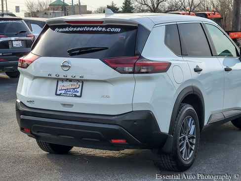 Used 2021 Nissan Rogue S image 5