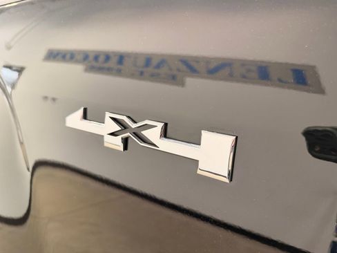 Used 2018 GMC Canyon SLT w/ Driver Alert Package image 13