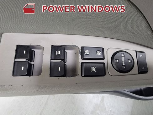 Used 2018 Hyundai Elantra SEL image 24