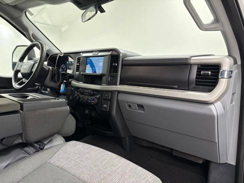 Used 2025 Ford F250 XLT w/ FX4 Off-Road Package AWD/4WD image 30