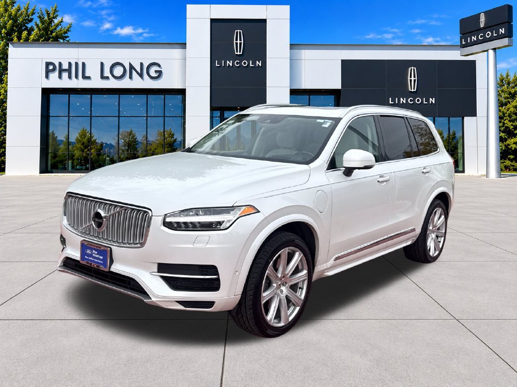 Used 2017 Volvo XC90 T8 Inscription w/ Luxury Package AWD/4WD image 3