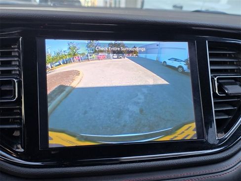 Used 2024 Dodge Durango GT image 18