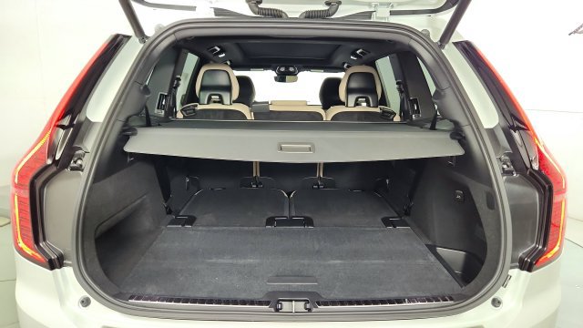 New 2026 Volvo XC90 T8 Plus w/ Protection Package AWD/4WD image 43