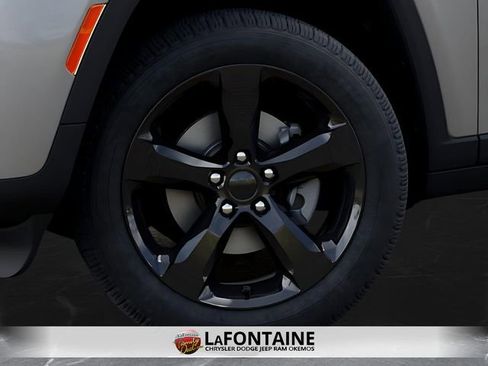 New 2026 Jeep Grand Cherokee Limited AWD/4WD image 8