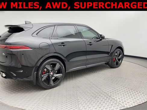 Used 2023 Jaguar F-PACE SVR image 2