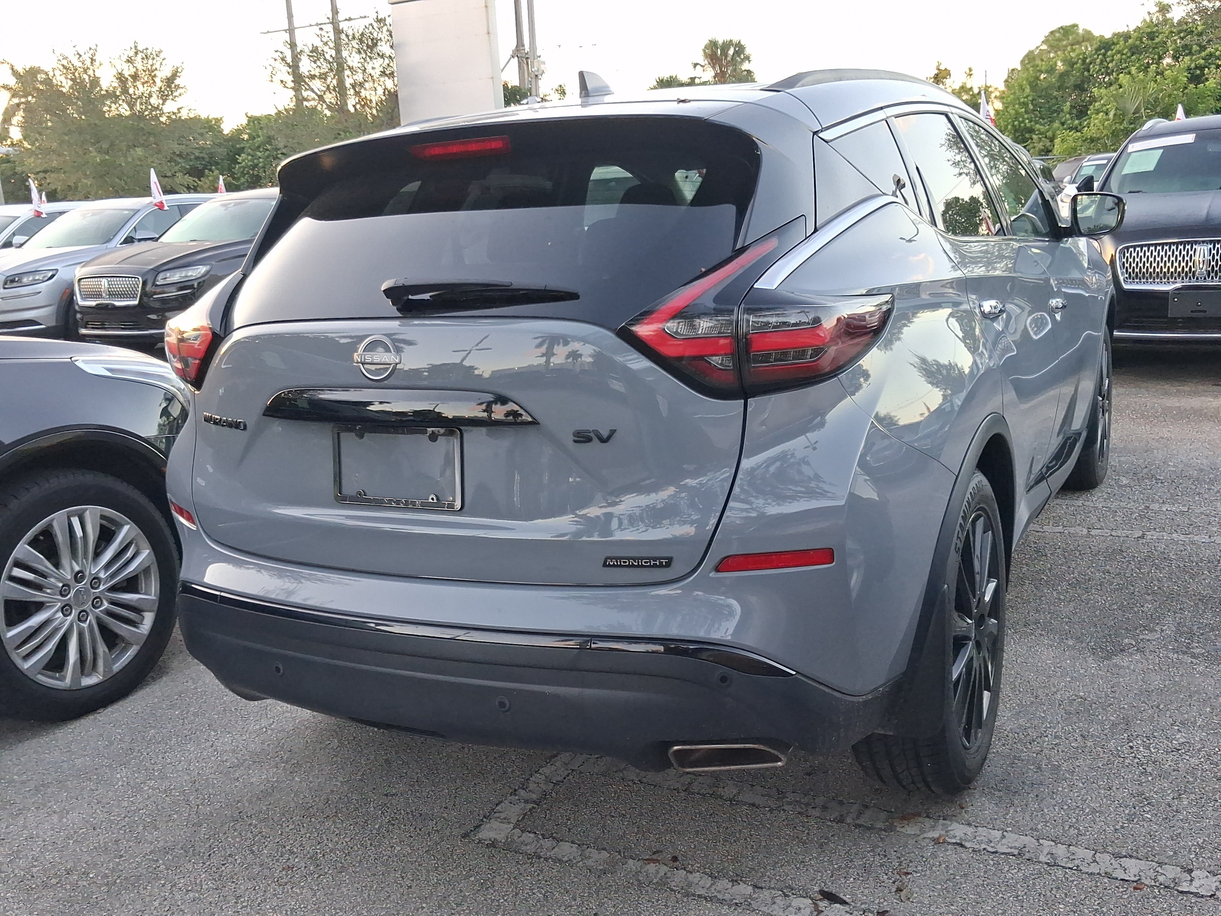 Used 2023 Nissan Murano SV w/ SV Midnight Edition Package FWD image 4