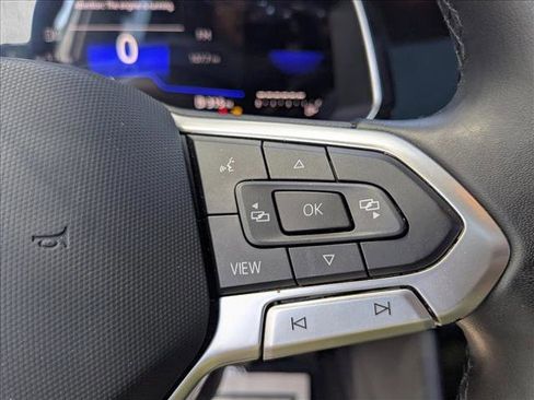 Used 2023 Volkswagen Jetta SE image 16