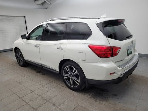 Used 2020 Nissan Pathfinder Platinum image 3