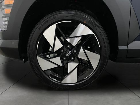 Certified 2024 Hyundai Kona Limited AWD/4WD image 12