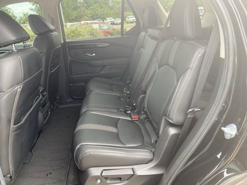 Used 2025 Honda Pilot EX-L image 34