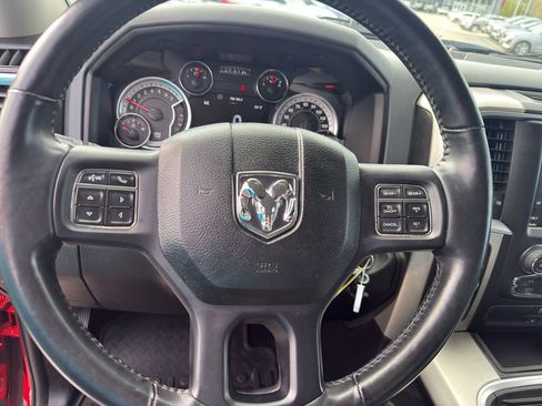 Used 2019 RAM 1500 Big Horn AWD/4WD image 16