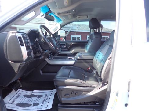 Used 2017 Chevrolet Silverado 2500 LTZ w/ LTZ Plus Package AWD/4WD image 8