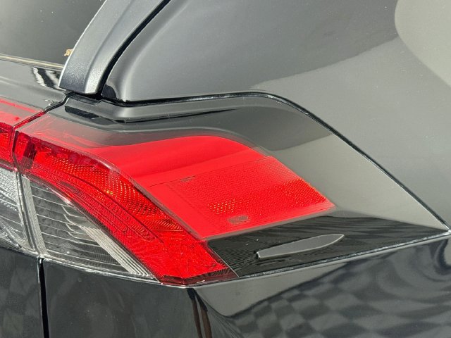 Used 2025 Toyota RAV4 LE AWD/4WD image 30