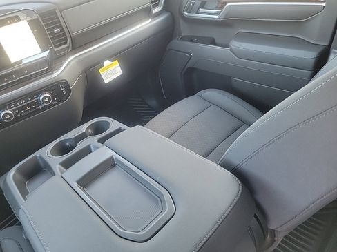 New 2026 GMC Sierra 1500 Elevation image 13