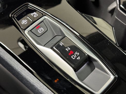 Used 2025 Audi A5 2.0T Premium Plus w/ Premium Plus AWD/4WD image 21