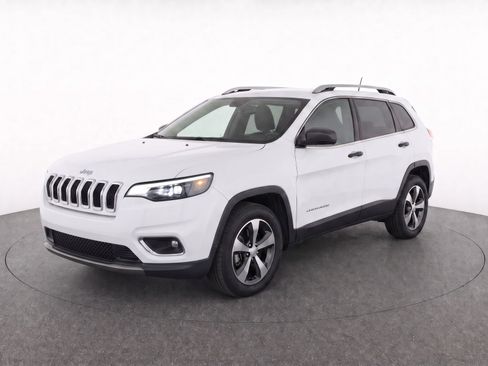 Used 2019 Jeep Cherokee Limited FWD image 2