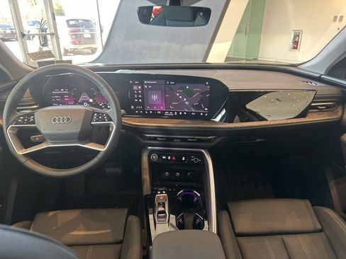 New 2025 Audi Q5 Premium Plus image 9