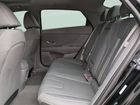 New 2026 Hyundai Elantra SEL Sport Premium FWD image 31