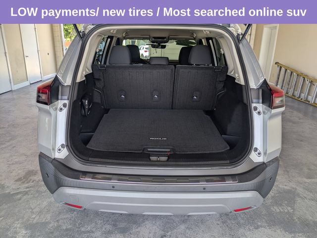 Used 2023 Nissan Rogue SV FWD image 13