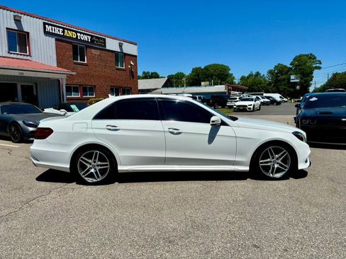 Used 2014 Mercedes-Benz E 350 4MATIC Sedan image 5