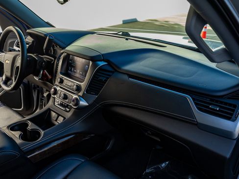 Used 2018 Chevrolet Tahoe LS image 17