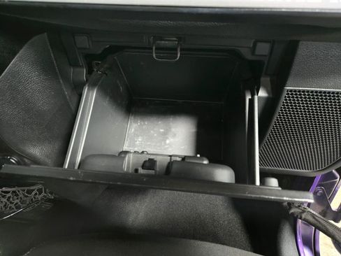 Used 2018 Jeep Wrangler Rubicon w/ Power Convenience Group image 43