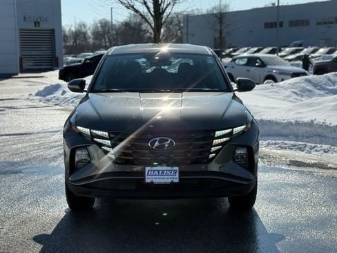 Used 2023 Hyundai Tucson SE image 2