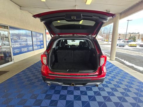 Used 2021 Ford Explorer Limited w/ Equipment Group 301A image 7