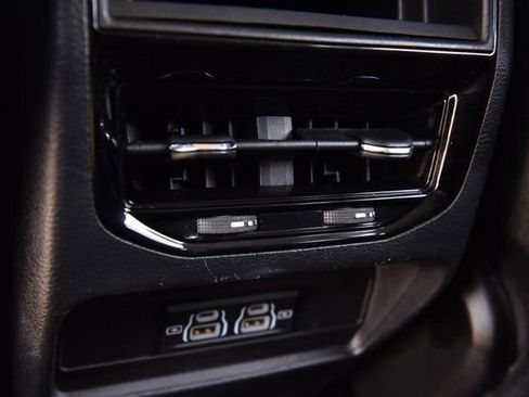 Used 2024 Jeep Grand Cherokee Laredo AWD/4WD image 22